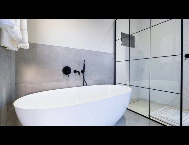 3 BEDROOM HOUSE FOR SALE IN WILDERNESS CENTRAL